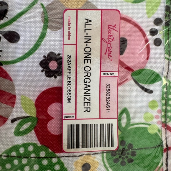 Thirty-One set of Apple Blossom items - Picture 7 of 7